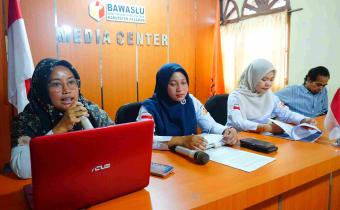 (Bawaslu) Kabupaten Pasaman kembali menggelar Focus Group Discussion (FGD) sebagai salah satu inovasi program pembinaan internal
