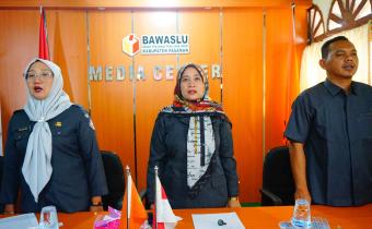 rapat koordinasi pengawasan Pemutakhiran Data Pemilih Berkelanjutan (PDPB) bersama Komisi Pemilihan Umum (KPU) Kabupaten Pasaman dan Dinas Kependudukan dan Pencatatan Sipil (Disdukcapil) 