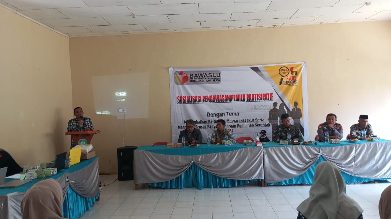  Lumban Tori, S.E.I  menyampaikan pentingnya peran serta masyarakat dalam mengawal proses demokrasi