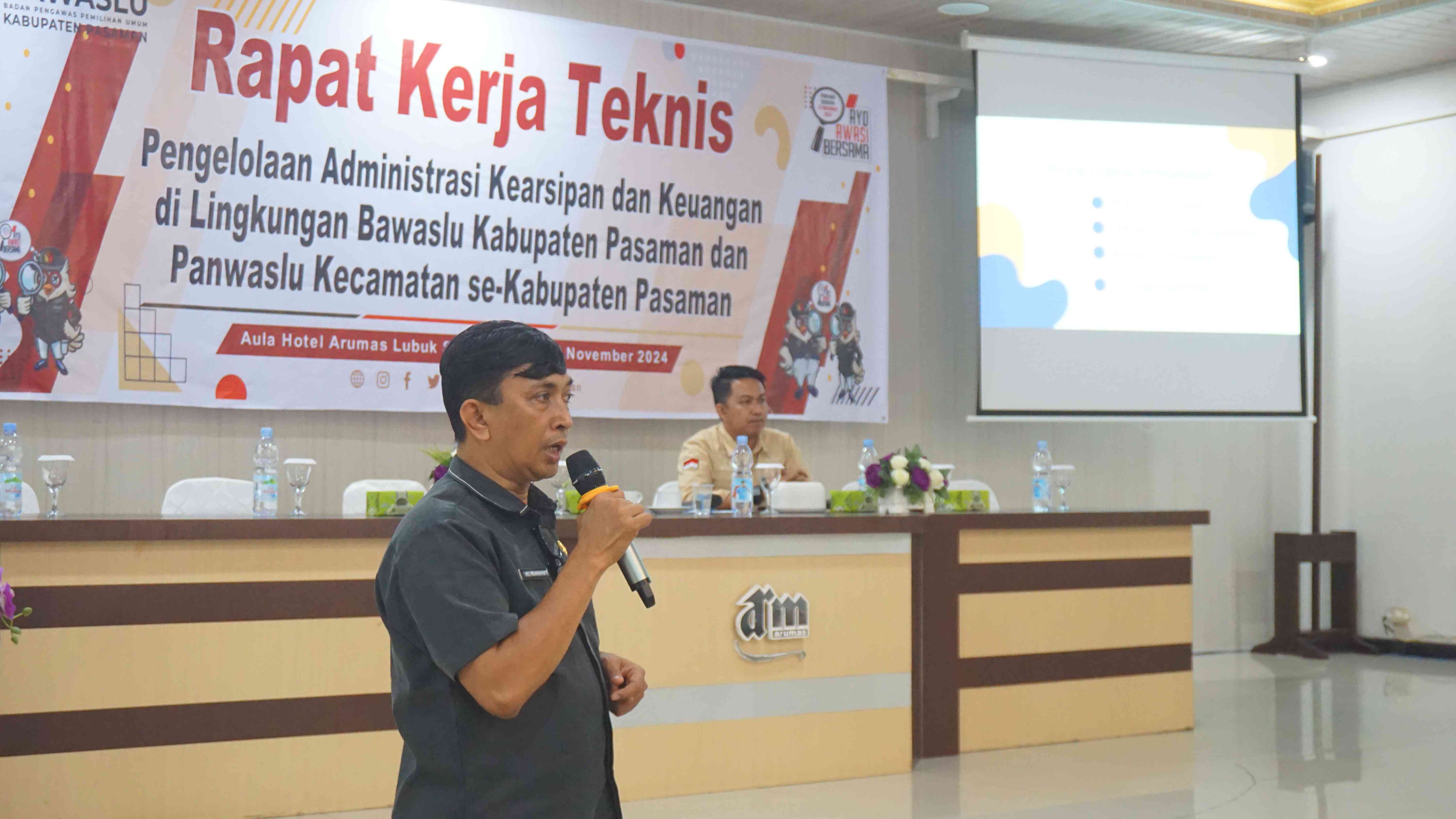 Kegiatan Bimbingan Teknis pengelolaan administrasi kearsipan dan keuangan di lingkungan Bawaslu