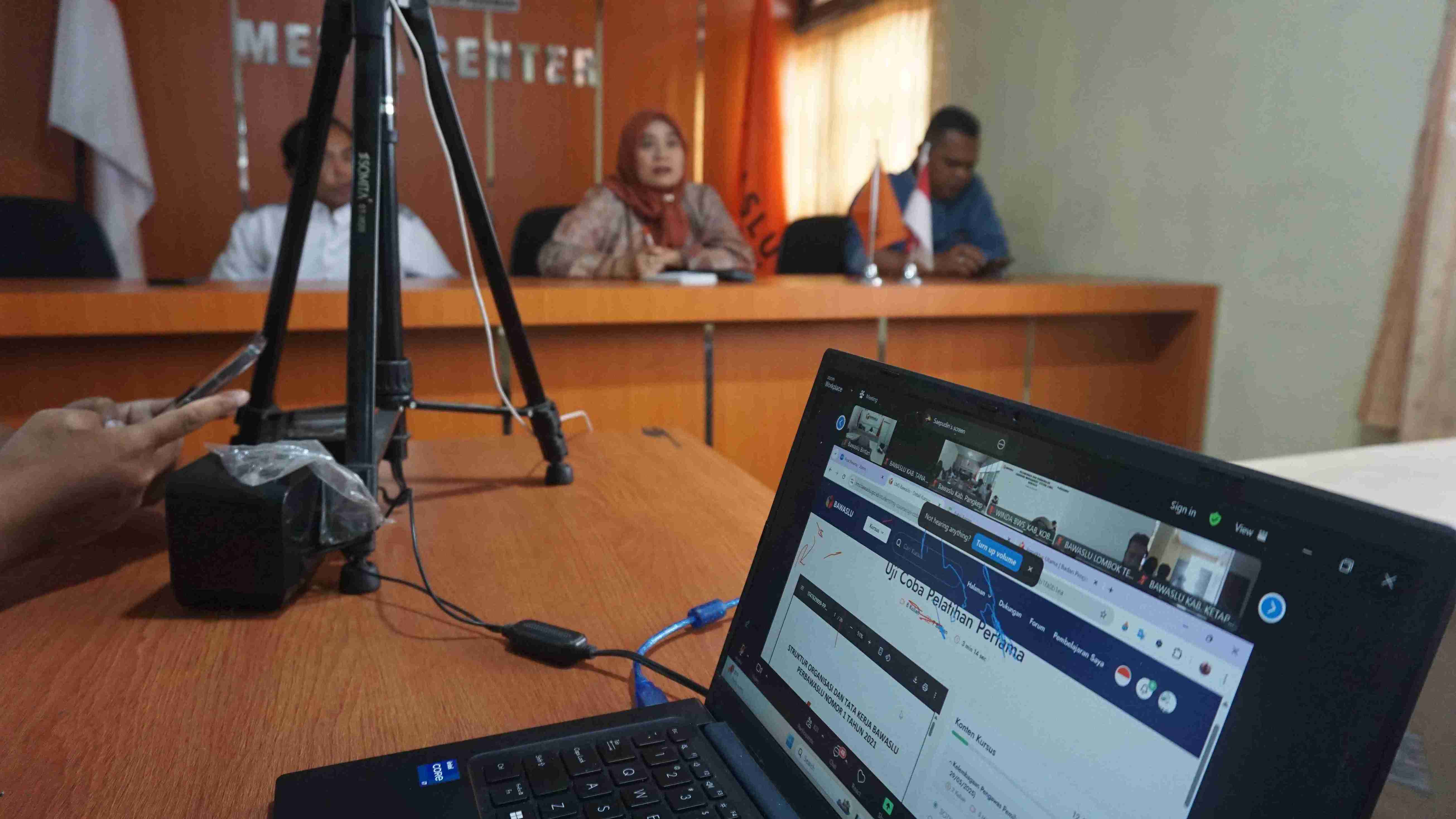 BAWASLU PASAMAN IKUTI LAUNCHING LEARNING MANAGEMENT SYSTEM (LMS)