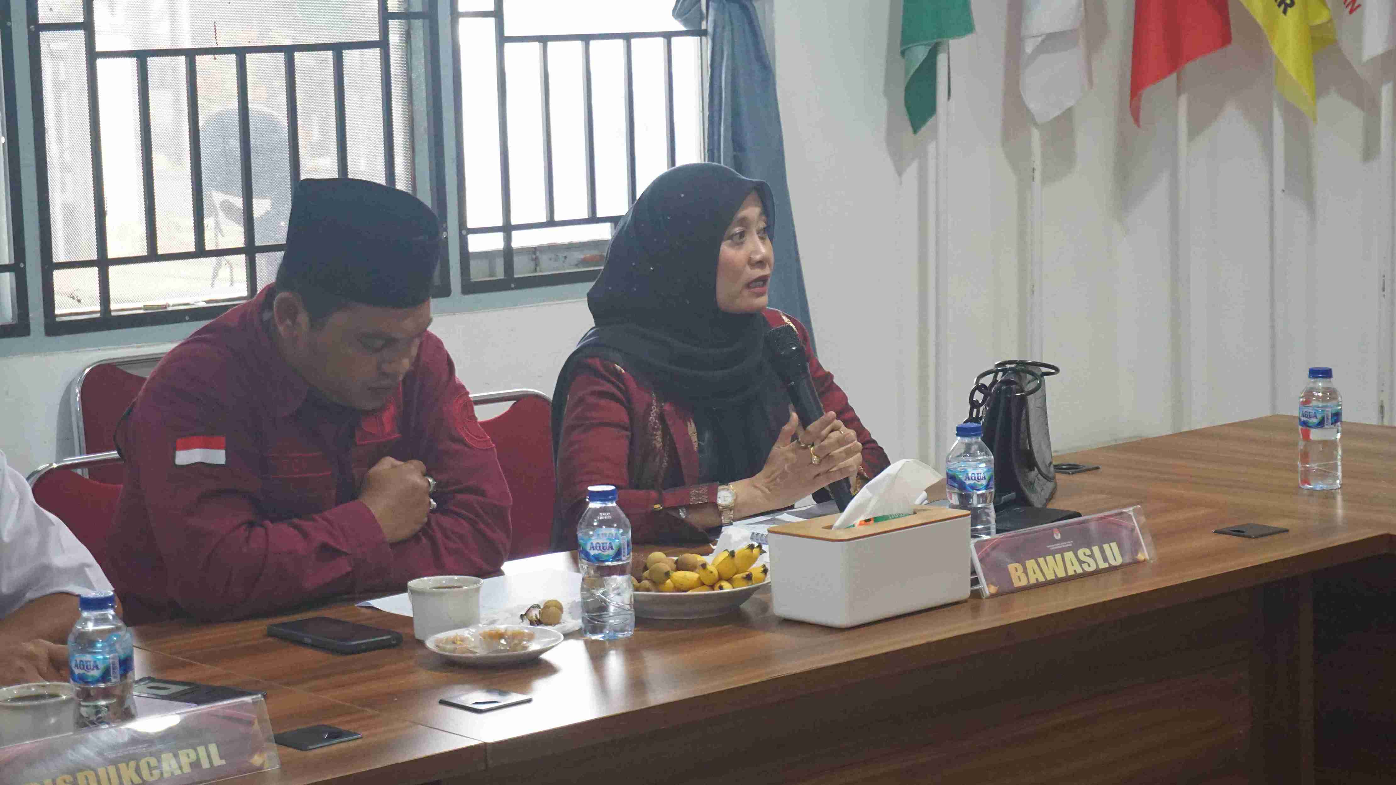 Rini Juita dalam pengawasan pleno terbuka rekapitulasi pemutakhiran data pemilih berkelanjutan (PDPB) triwulan II