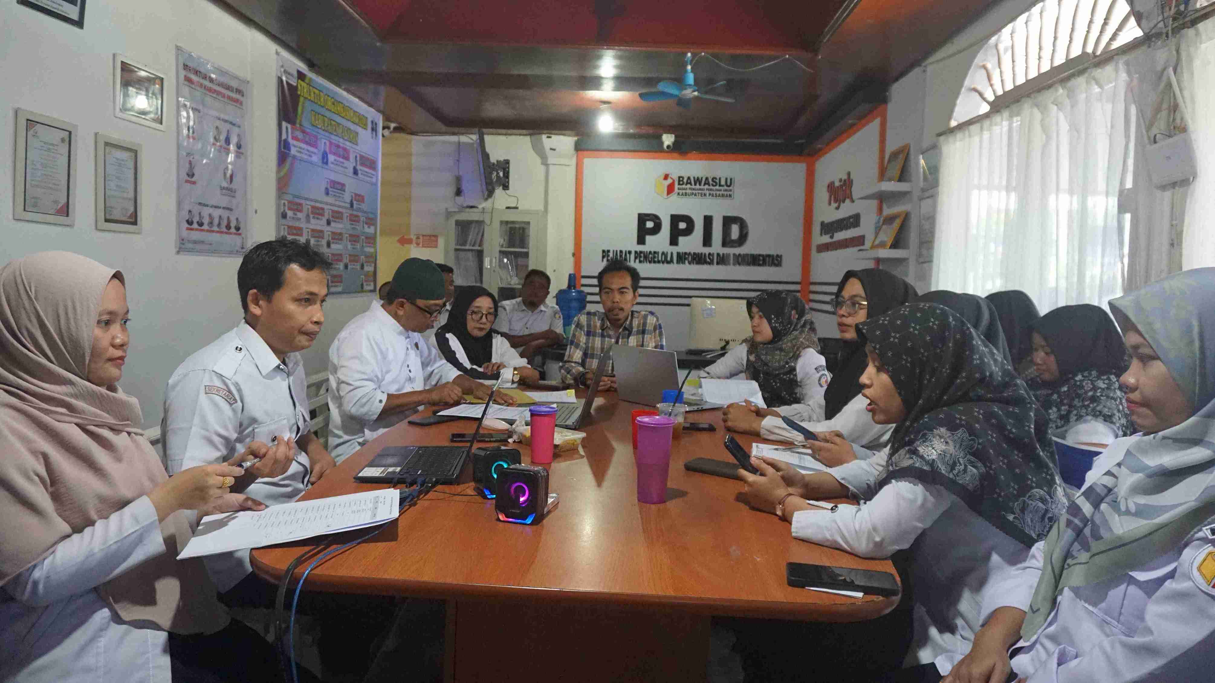 RAPAT MINGGUAN SEKRETARIAT BAWASLU PASAMAN