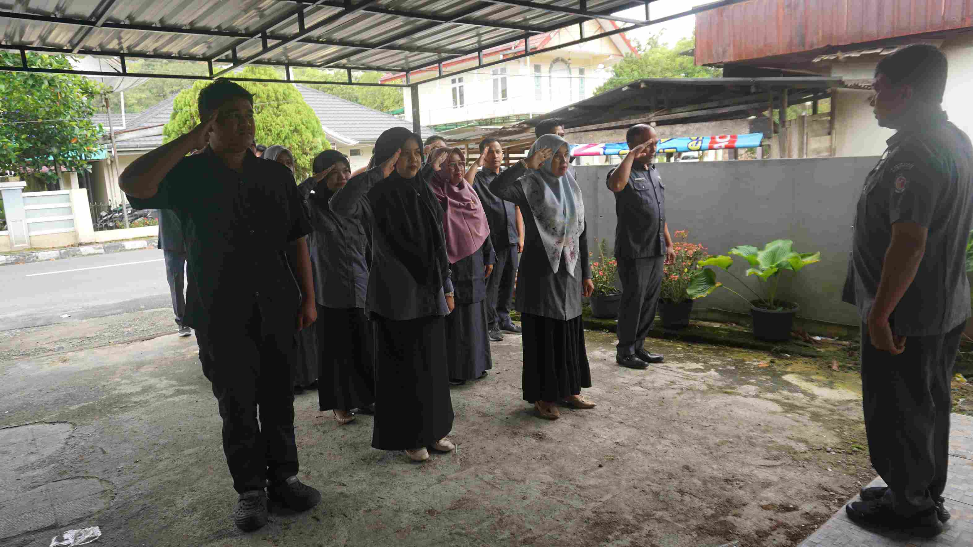 Al Ikhwan Ajak Jajaran Tetap Disiplin dan Menjalankan Tugas Kesekretariatan dengan Baik