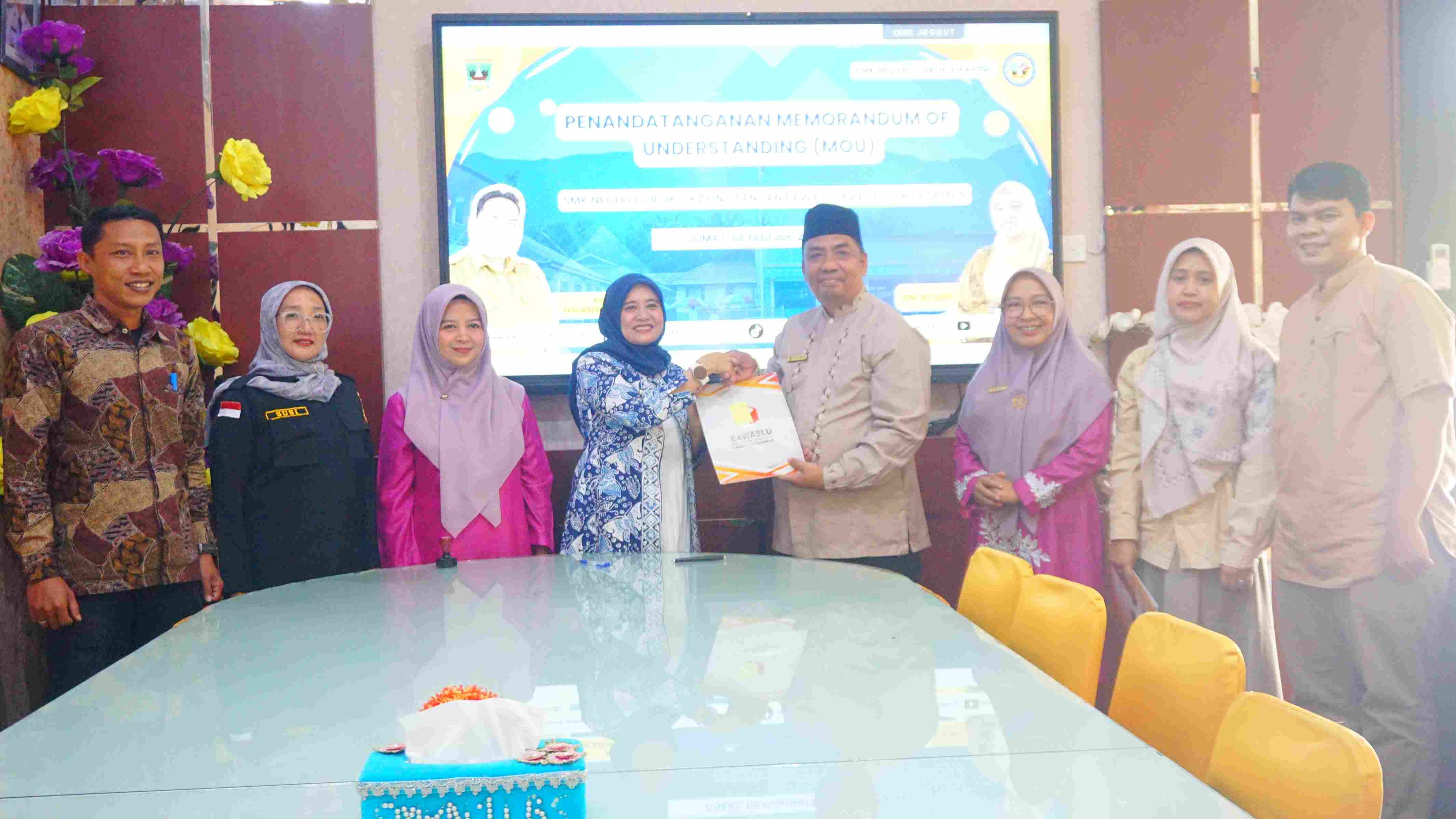 Penandatanganan MoU dengan SMKN 1 Lubuk Sikaping