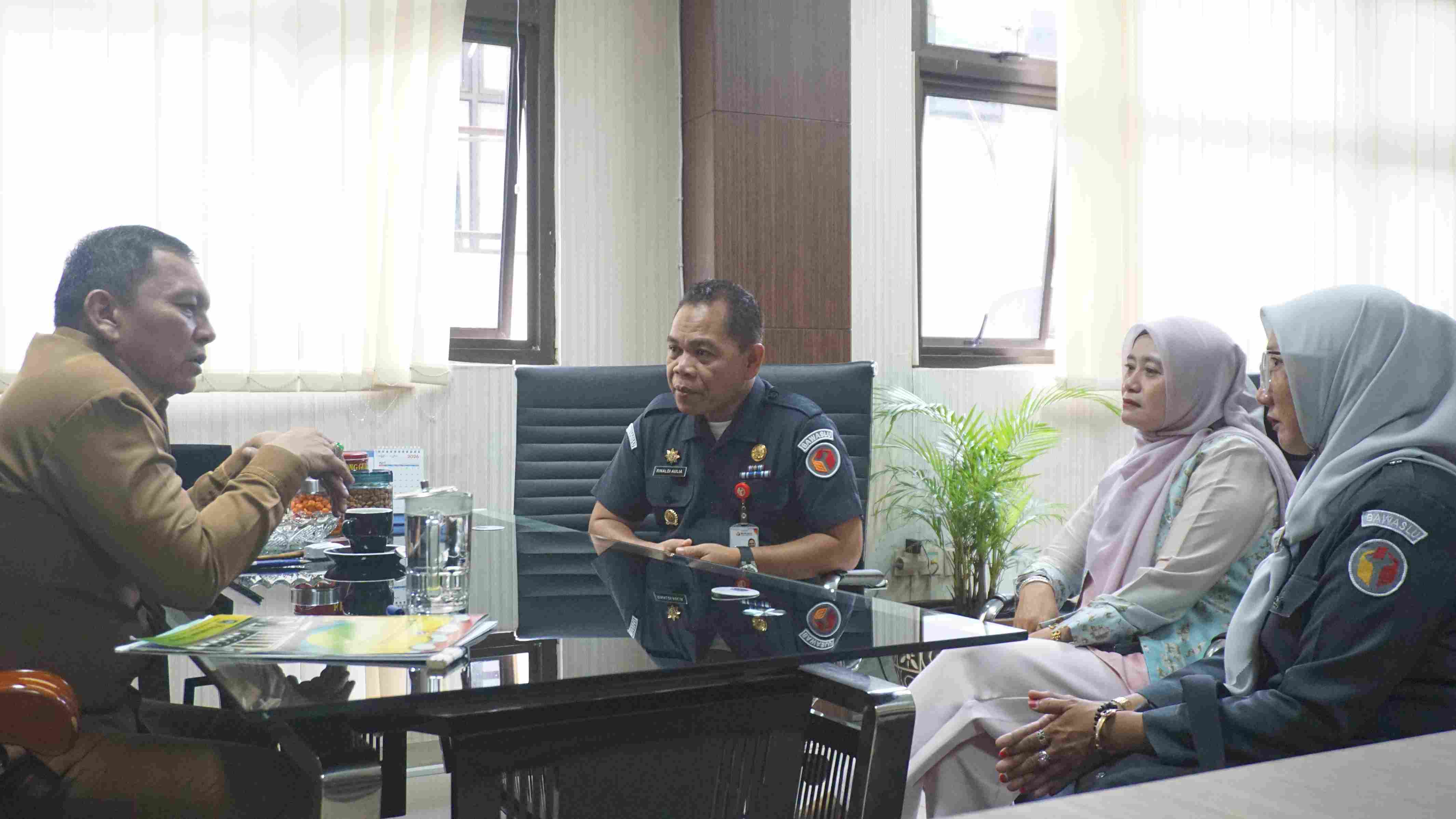 Kasek Bawaslu Provinsi Sumbar Jalin Koordinasi dengan Sekda Pasaman