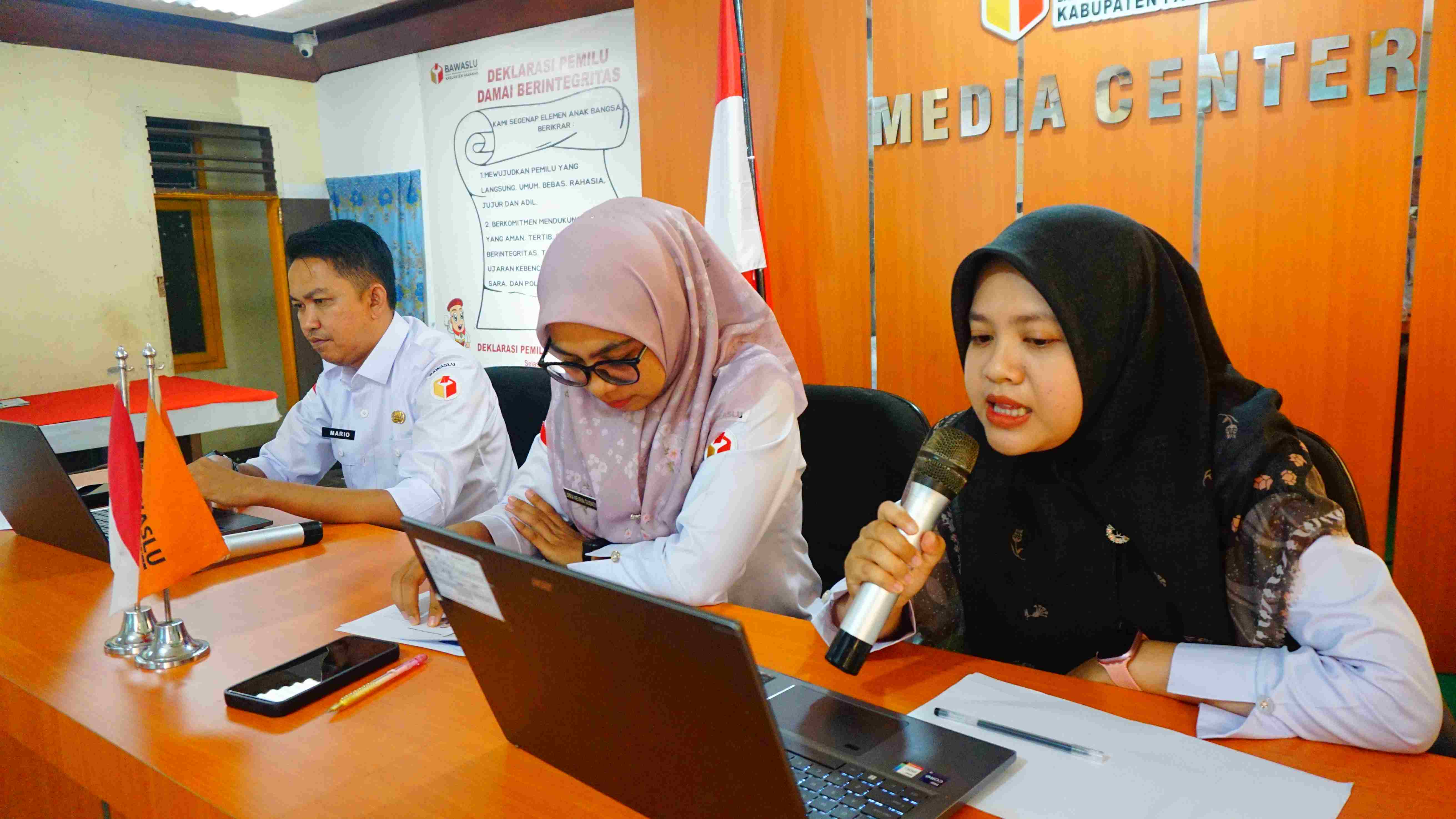 kegiatan Focus Group Discussion (FGD) bawaslu Pasaman