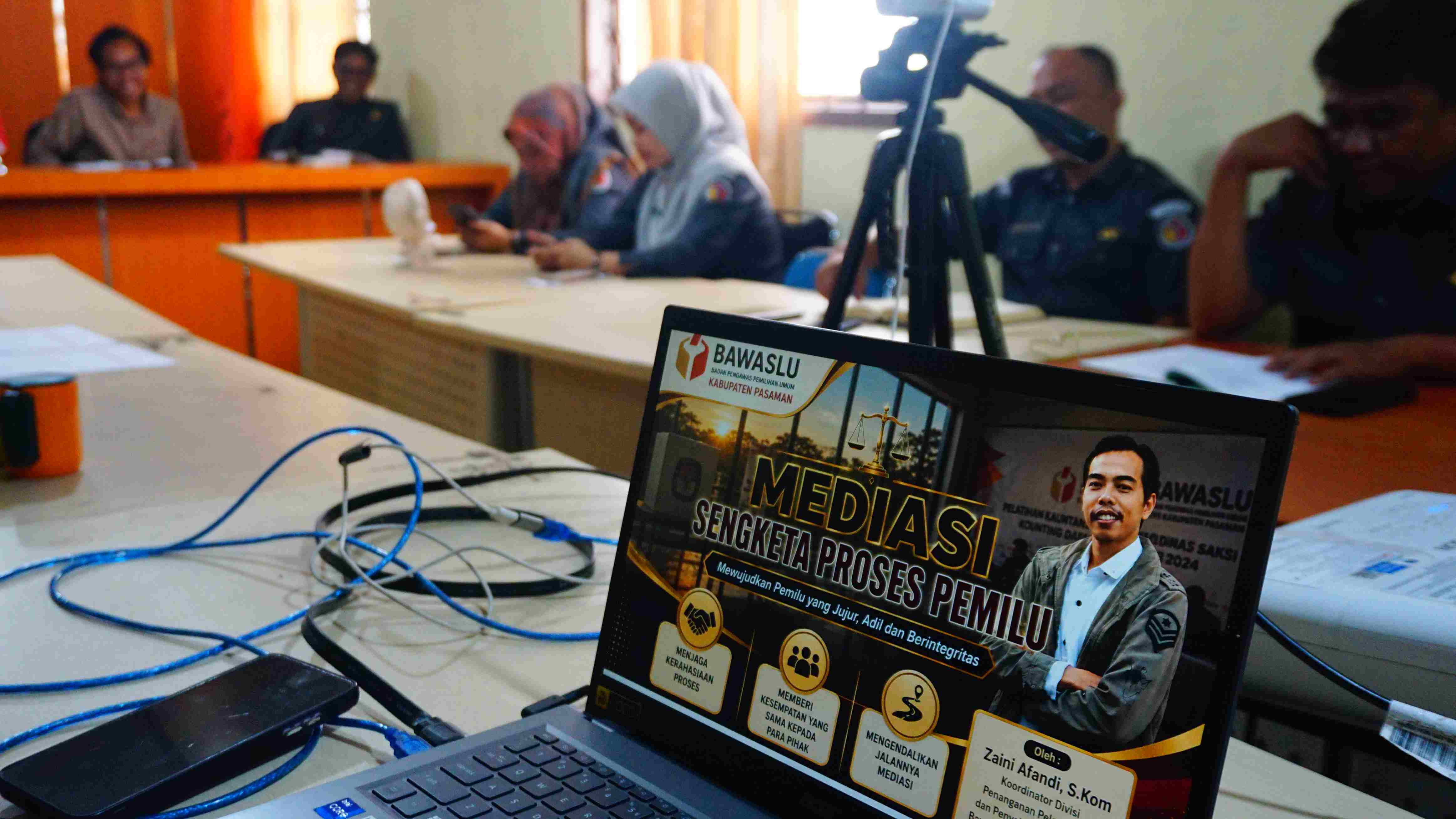 kegiatan penguatan kapasitas terkait penyelesaian sengketa proses Pemilu dengan fokus pada pelaksanaan mediasi bagi jajaran sekretariat