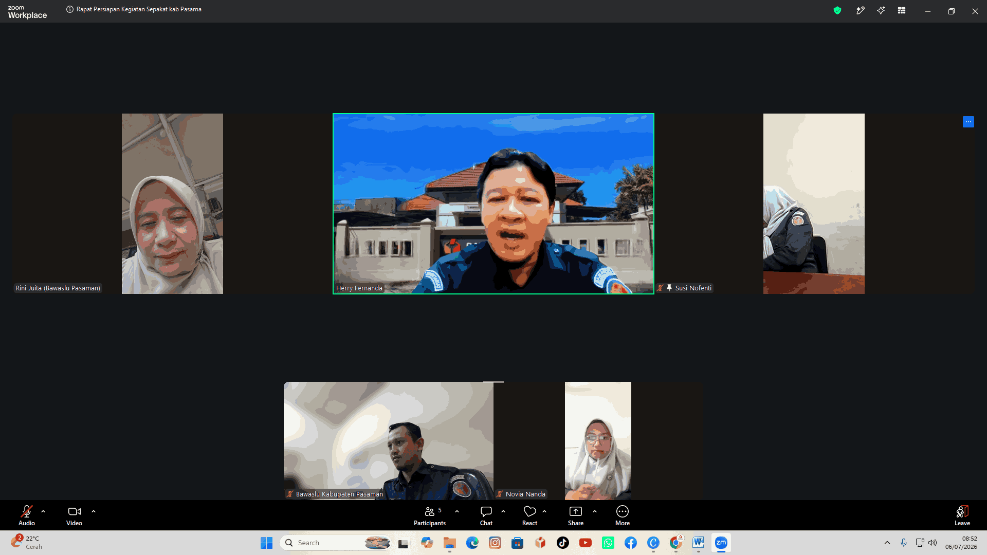 Badan Pengawas Pemilihan Umum (Bawaslu) Kabupaten Pasaman menggelar koordinasi secara daring melalui Zoom Meeting bersama Bawaslu Provinsi Sumatera Barat