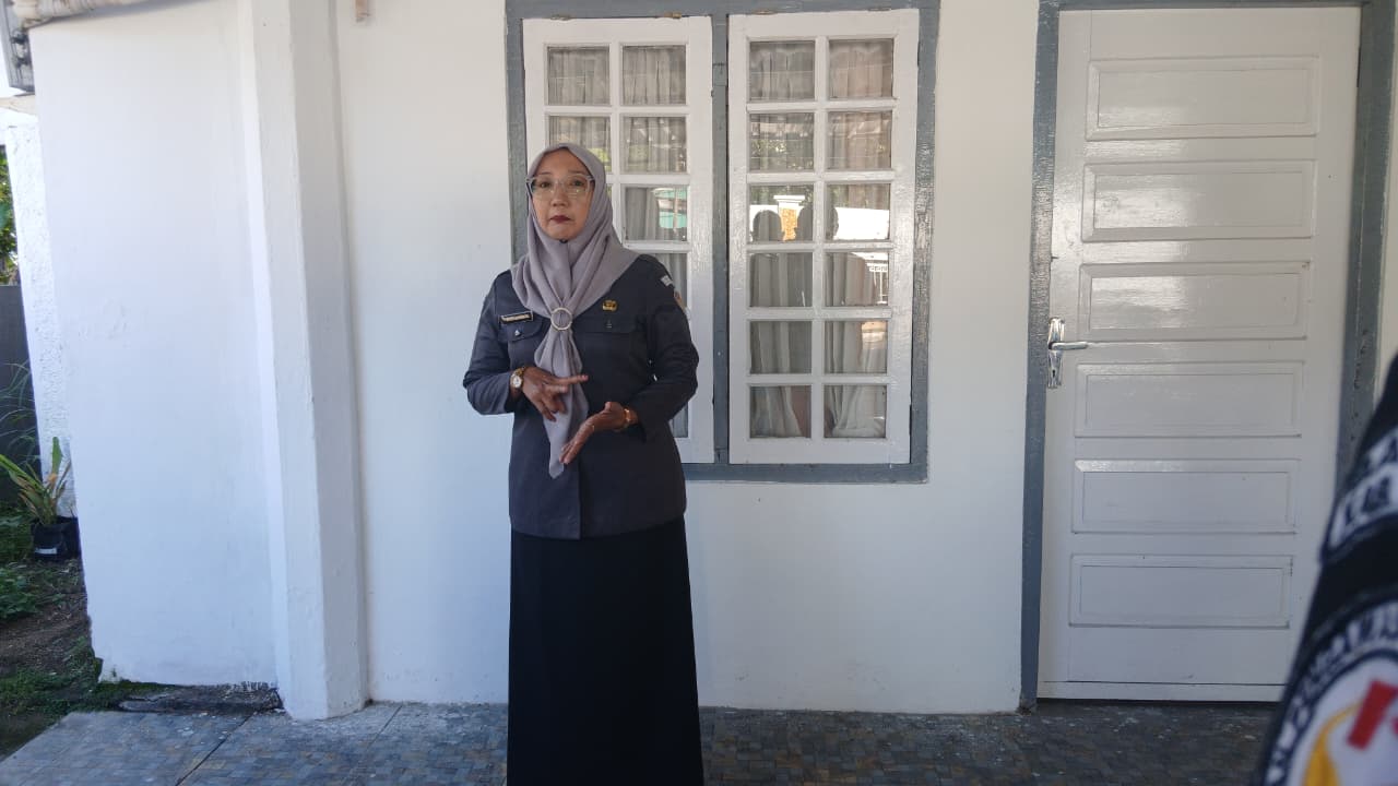 Susi Nofenti dalam apel rutin Bawaslu Kabupaten Pasaman