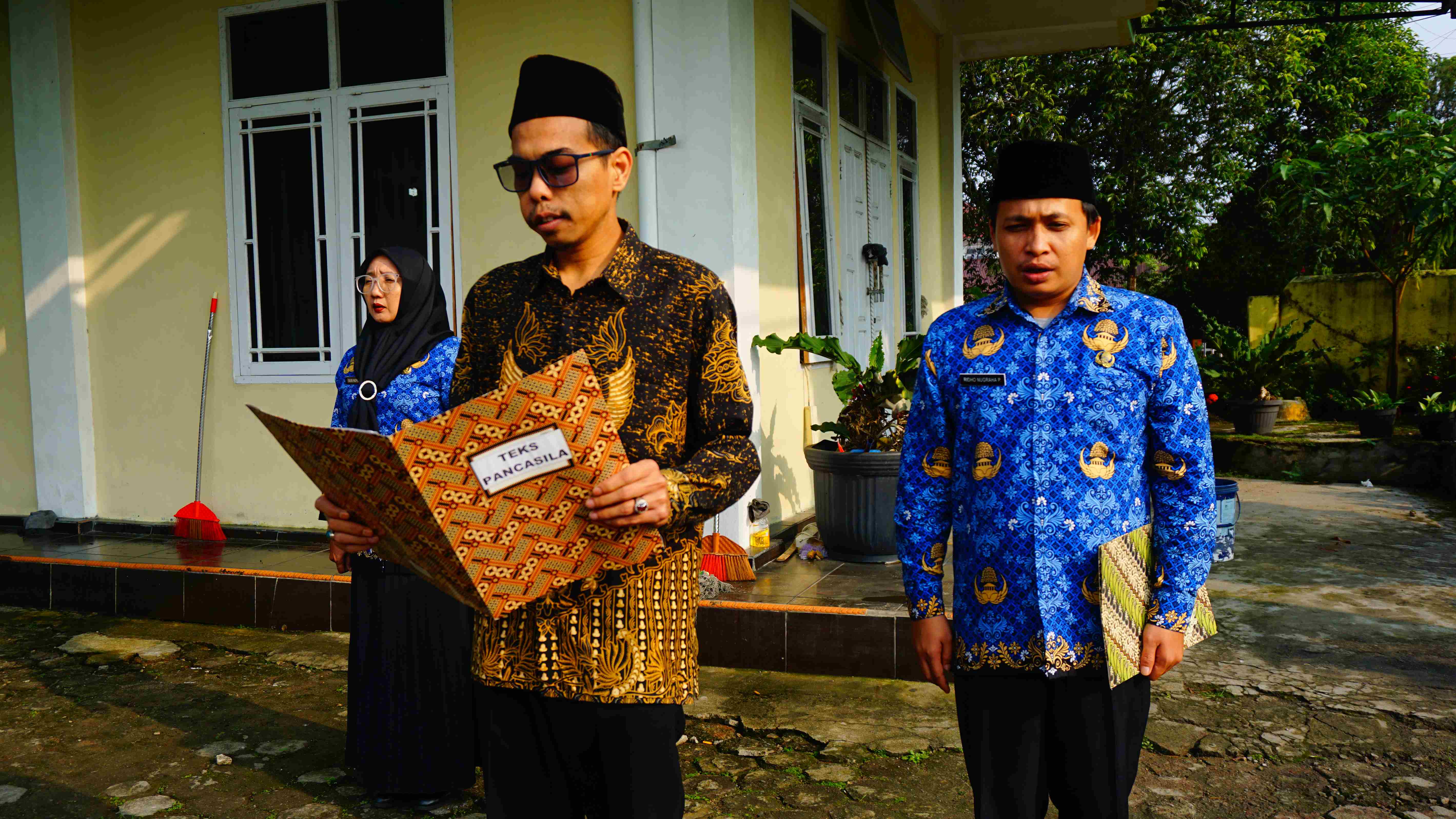 Zaini Afandi  sebagai pembina upacara peringatan kesaktian pancasila