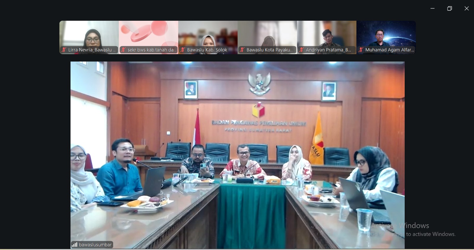 Rapat Pengadaan Barang dan Jasa Bawaslu Sumbar