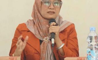 Rini Juita (Ketua Bawaslu Pasaman) dalam rapat persiapan pemilihan