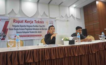 Alvys sebagai Narasumber kegiatan Rakernis