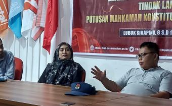 Ketua dan anggota Bawaslu pengawasan pendaftaran bakal calon wakil bupati Pasaman 