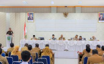 Rini Juita,MA Dalam kegiatan Rapat Koordinasi persiapan PSU