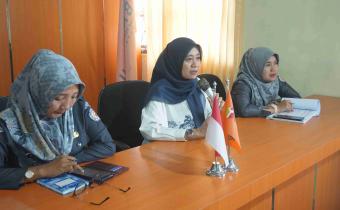 Rini Juita (Ketua Bawaslu Kabupaten Pasaman) dalam pembahas Perubahan Rencana Kerja Dan Anggaran
