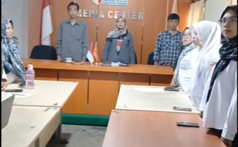 BAWASLU KABUPATEN PASAMAN PUTAR LAGU-LAGU NASIONAL SAAT JAM KERJA UNTUK TUMBUHKAN SEMANGAT NASIONALISME