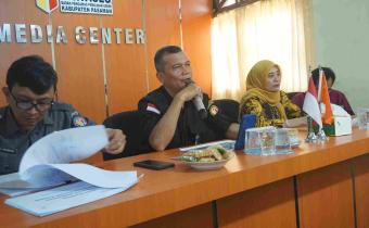 Rapat Pengelolaan Administrasi Keuangan Bawaslu Kabupaten Pasaman