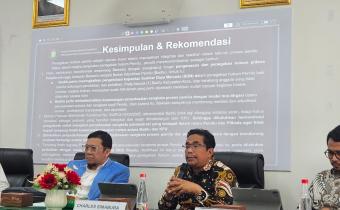 Diskusi Publik yang diselenggarakan Fakultas Hukum Universitas Andalas dengan tema “Desain Penegakan Hukum Pemilu dalam Kodifikasi Rancangan Undang-Undang Pemilu”