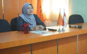 Rini Juita dalam mengikuti Evaluasi Kinerja dan Pelaporan Bawaslu