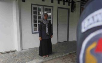 Plt Koordinator Sekretariat dalam kegaiatn rutin apel pagi