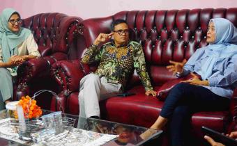 Rini Juita dalam kegiatan konsolidasi bersama KPU Kabupaten Pasaman