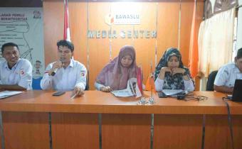 Focus Group Discussion (FGD) Sekretariat Bawaslu Pasaman